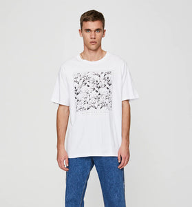 Tshirt With Contrast Floral Illustration